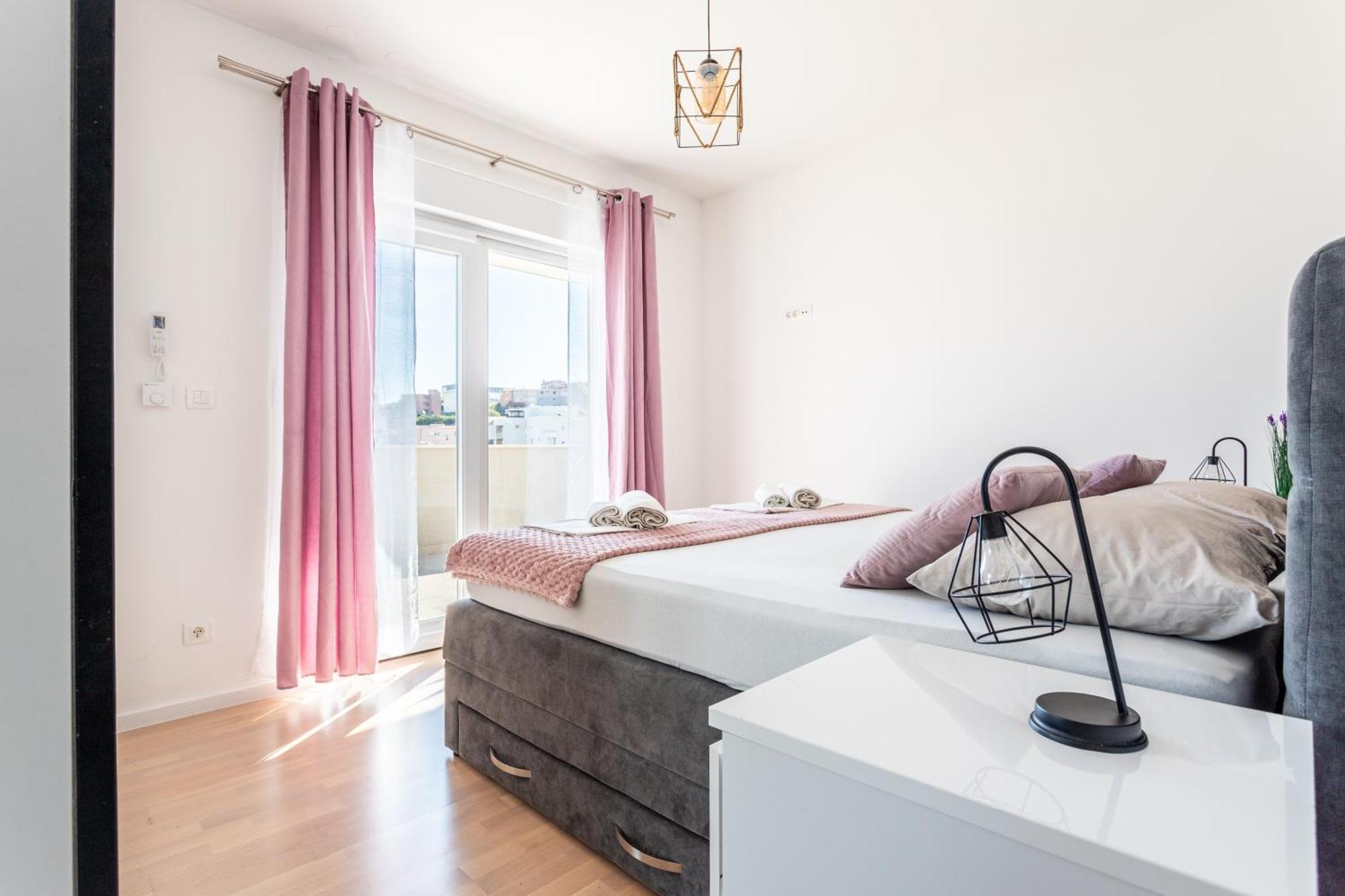New Luxury 3-Bedroom Penthouse With Huge Terrace Split Exterior foto